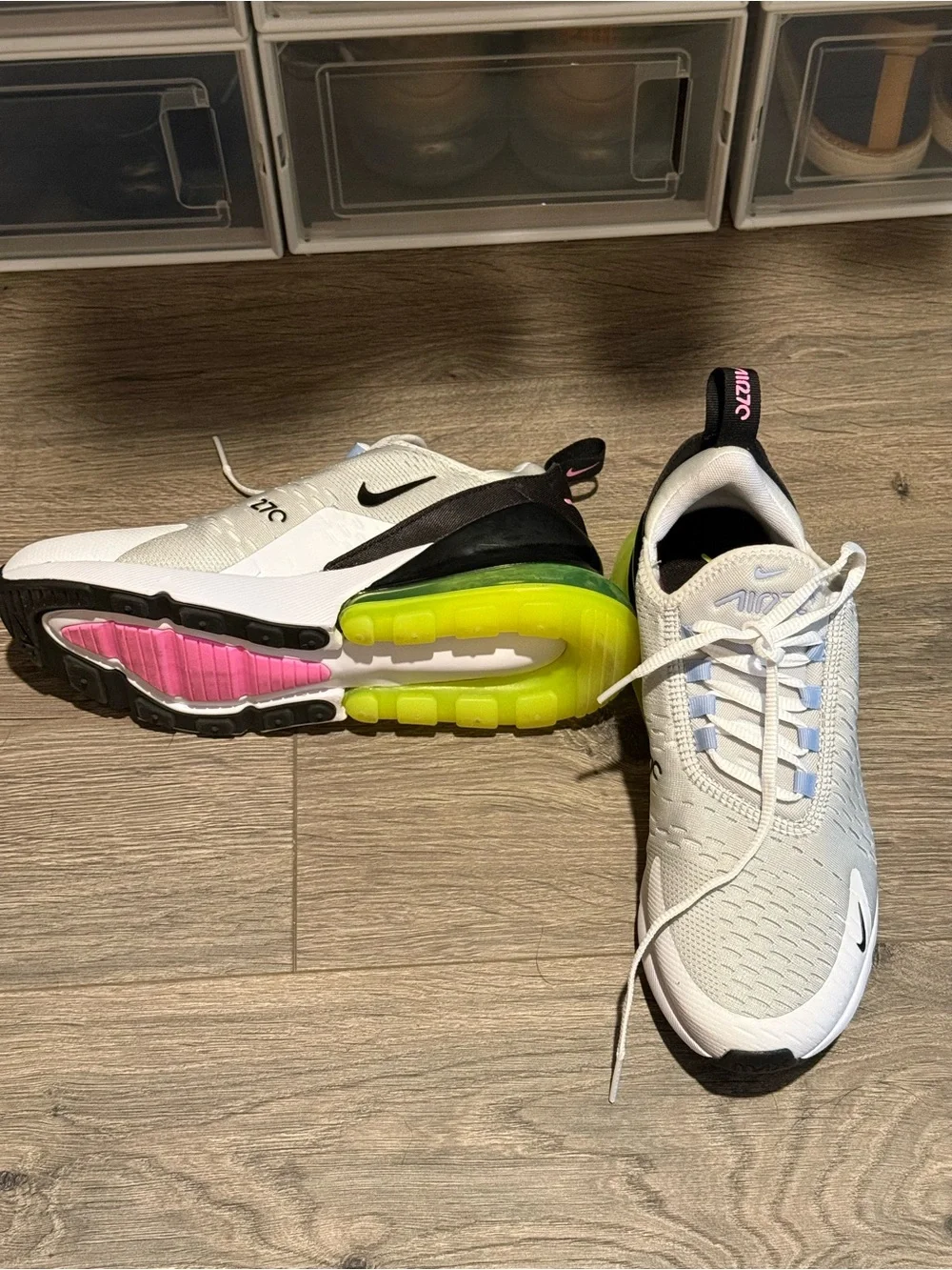 Nike Air Max 270 in Light Gray, Black & Neon Yellow Accents